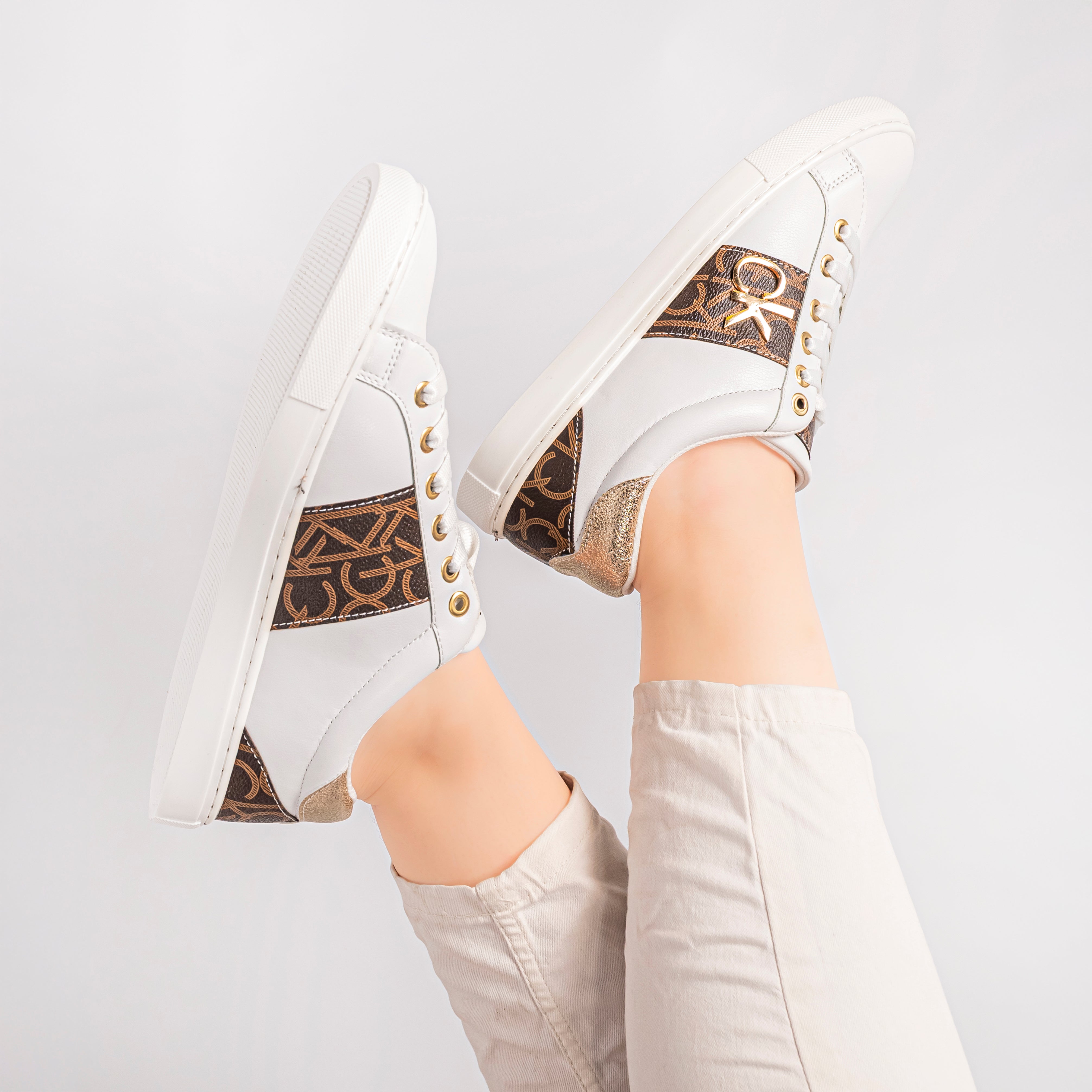 Trending brown women's sneakers for 2026