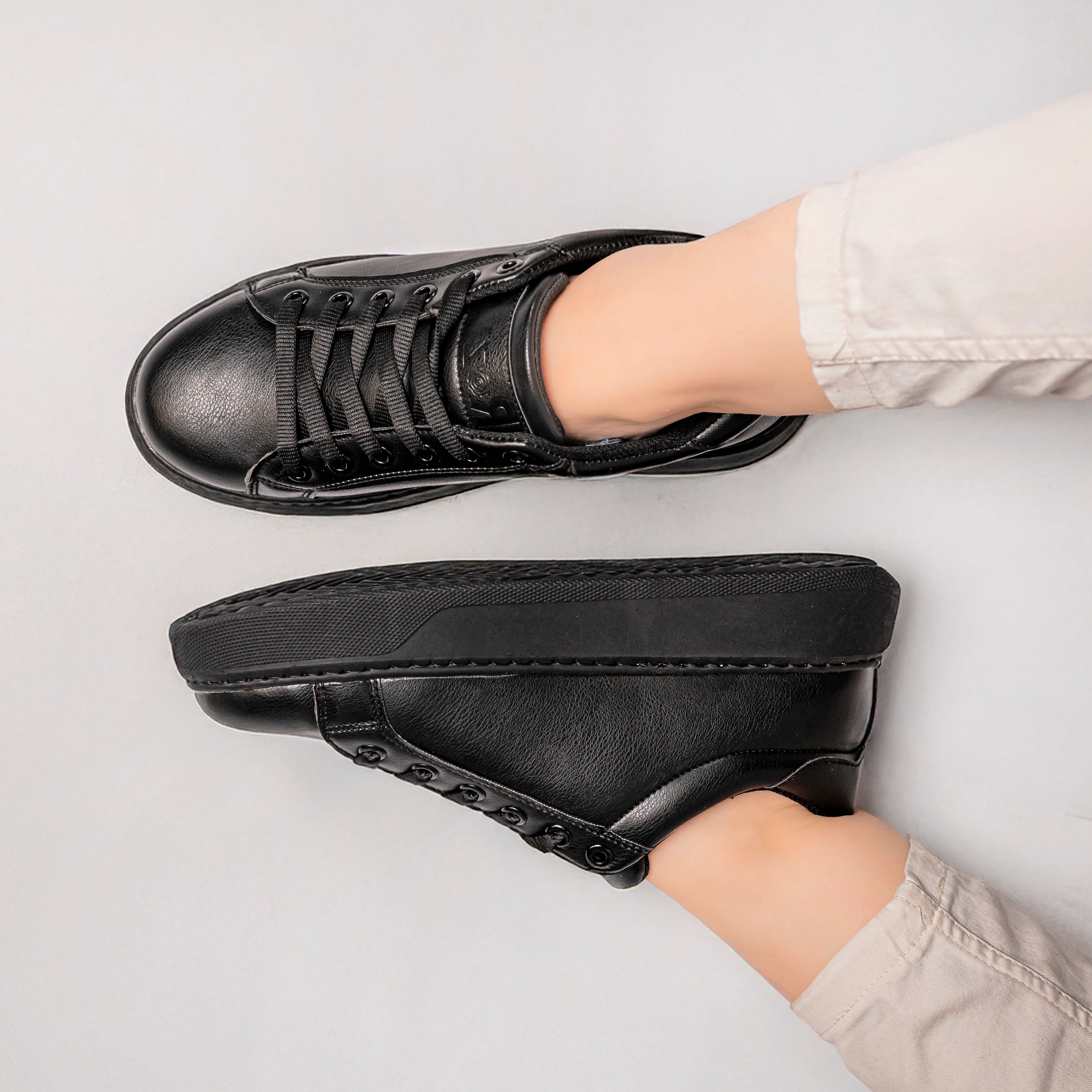 black-women-sneakers-trendy-2026