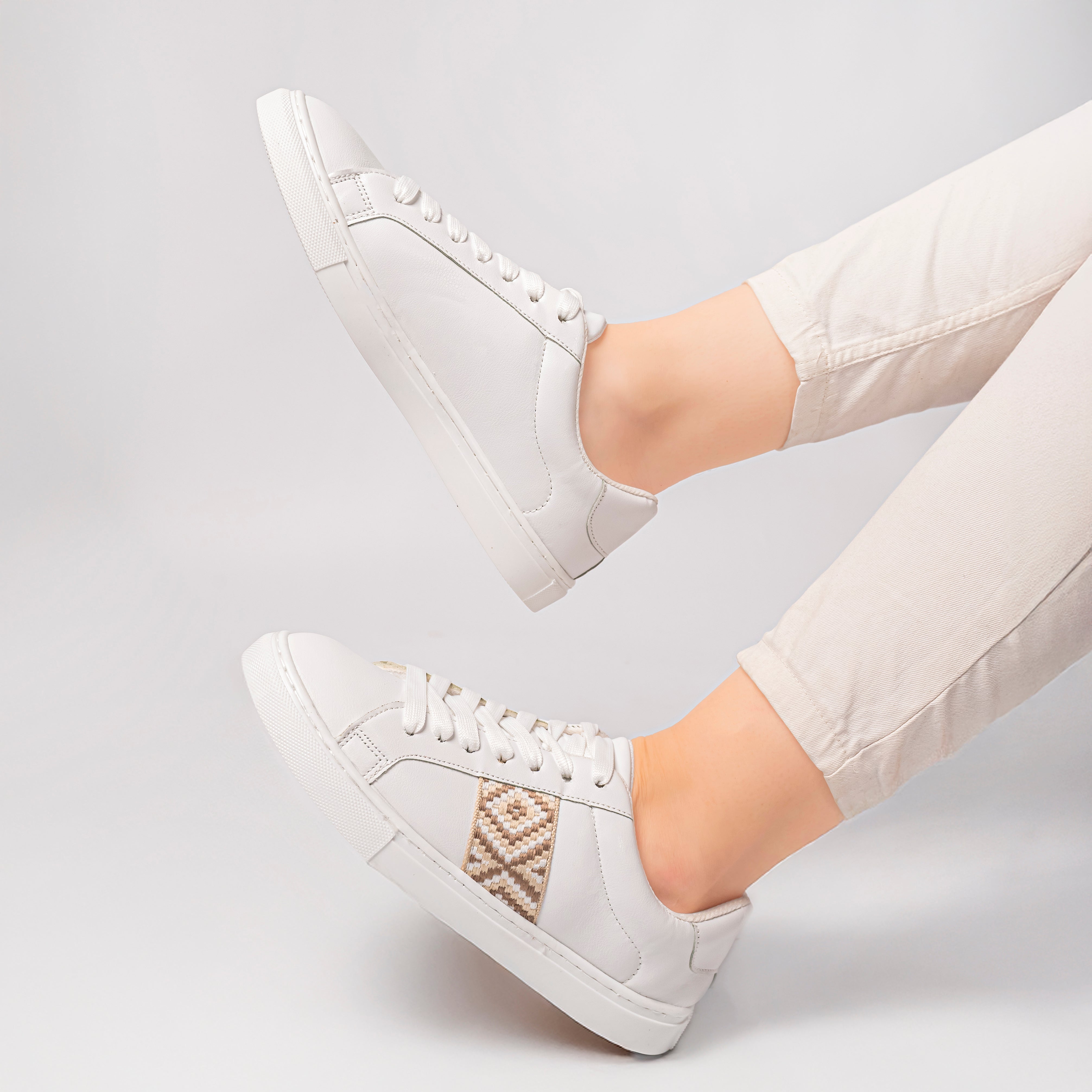 Trending Beige Women's Sneakers for 2026