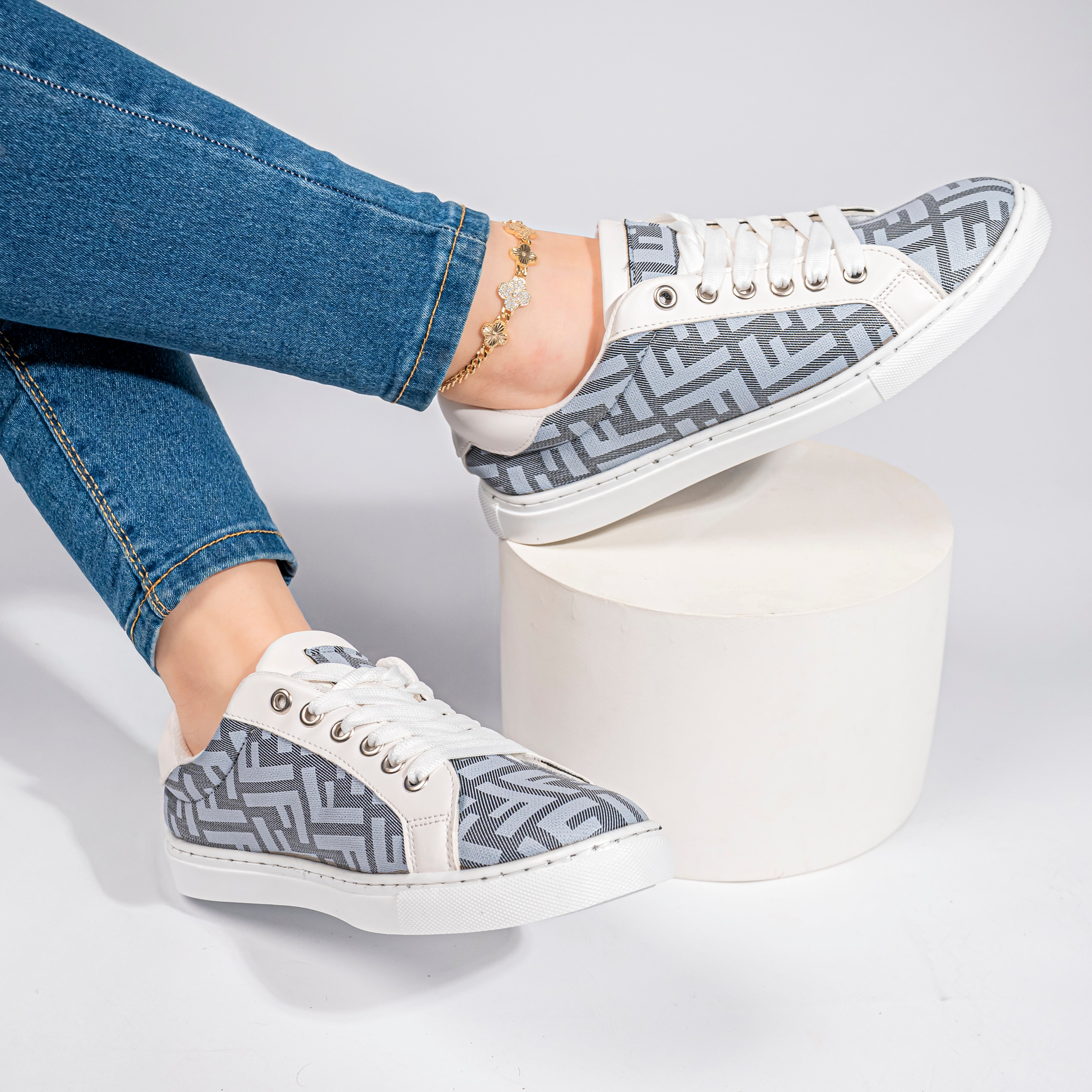 Women's Sneakers Fendi