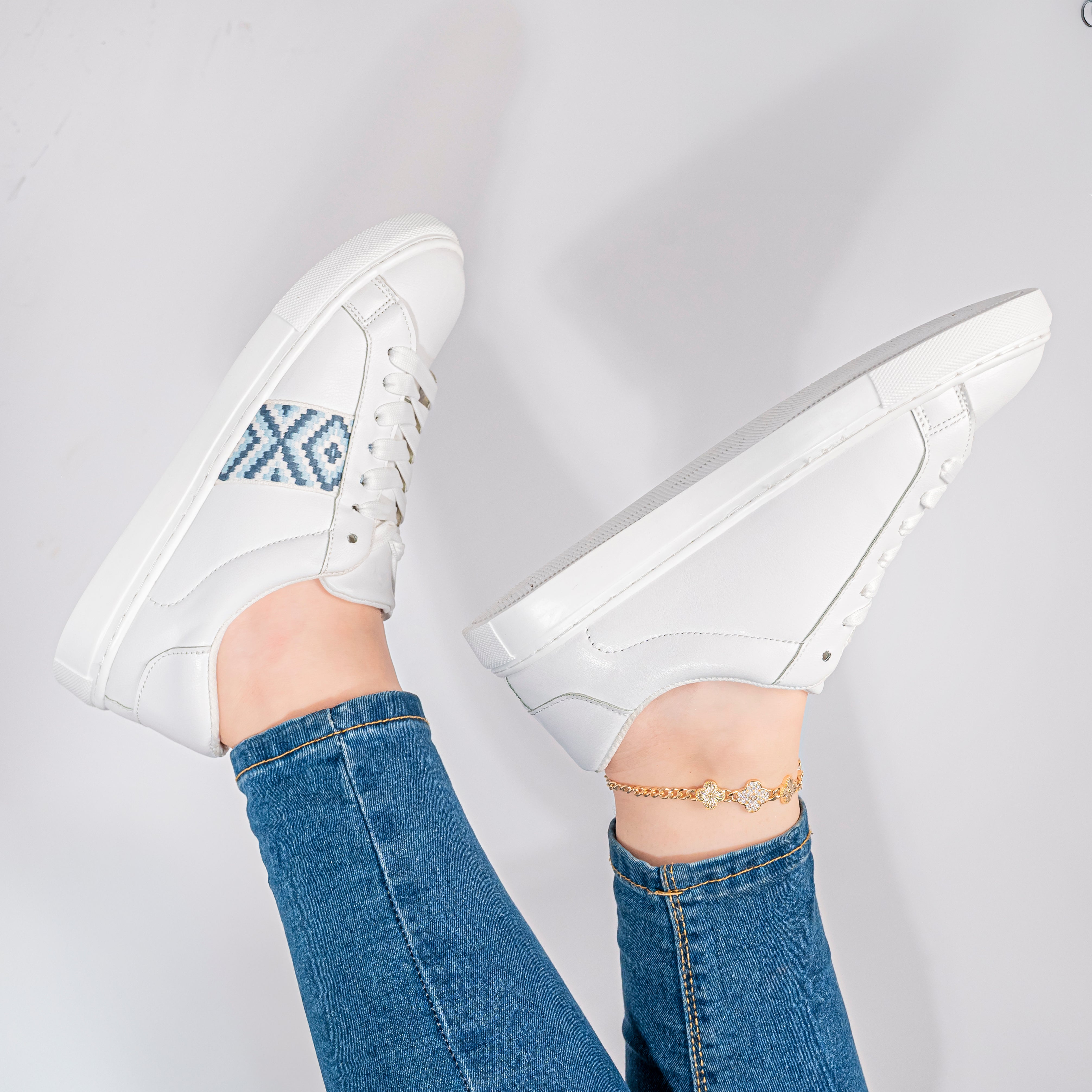 Trending Blue Women's Sneakers for 2026