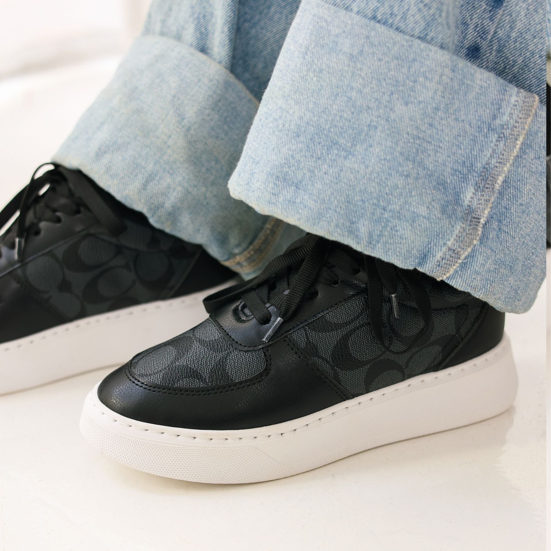 Trending Black Women's Sneakers for 2026